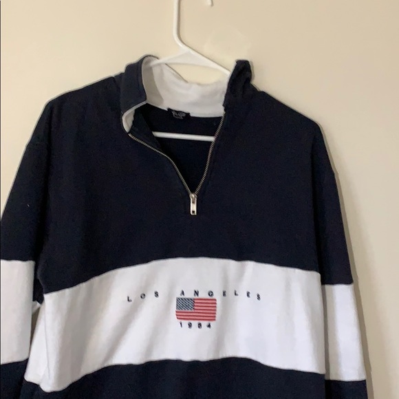 Brandy Melville Tops - BRANDY MELVILLE Zip up color block sweatshirt